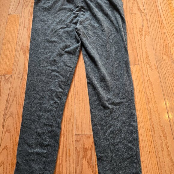 Womens Gap Maternity Size Small Gray Capri workout pants - Picture 5 of 5